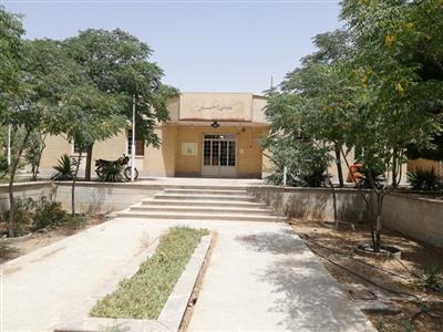محوطه کتابخانه
